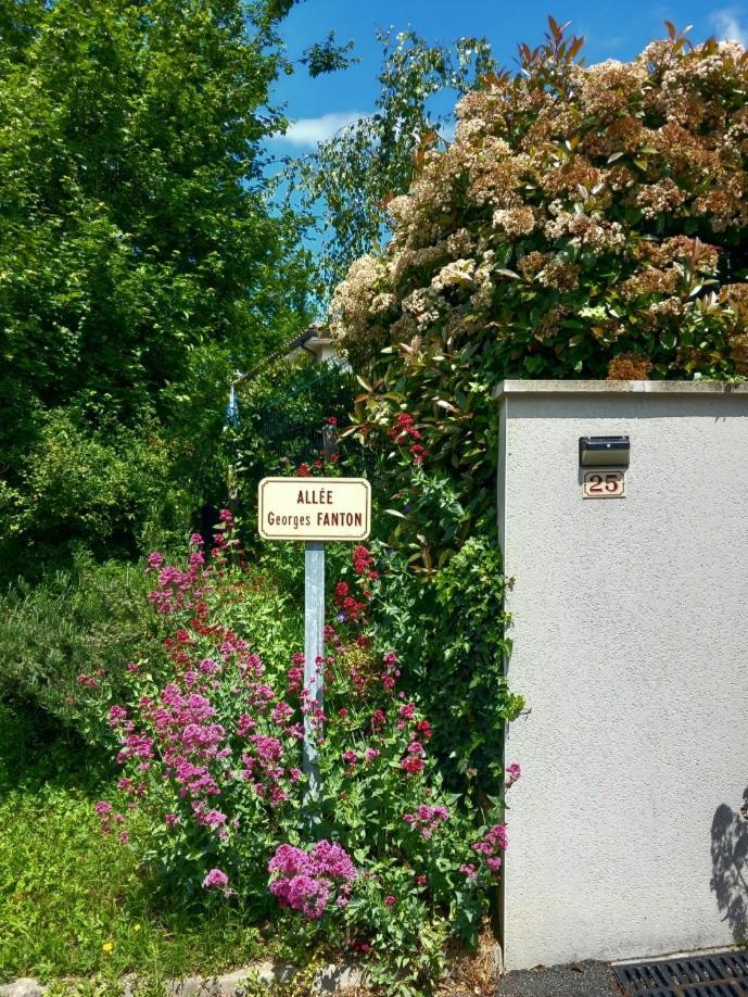L'Olivier Appartement Mornant Buitenkant foto